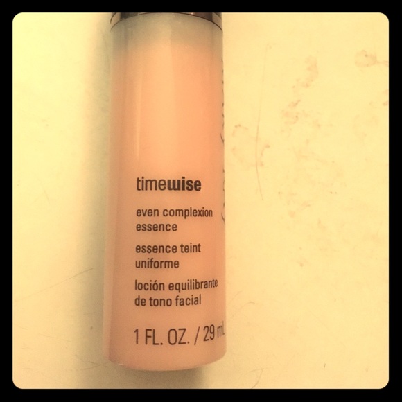 Mary Kay Even Complexion essence serum - Picture 1 of 1